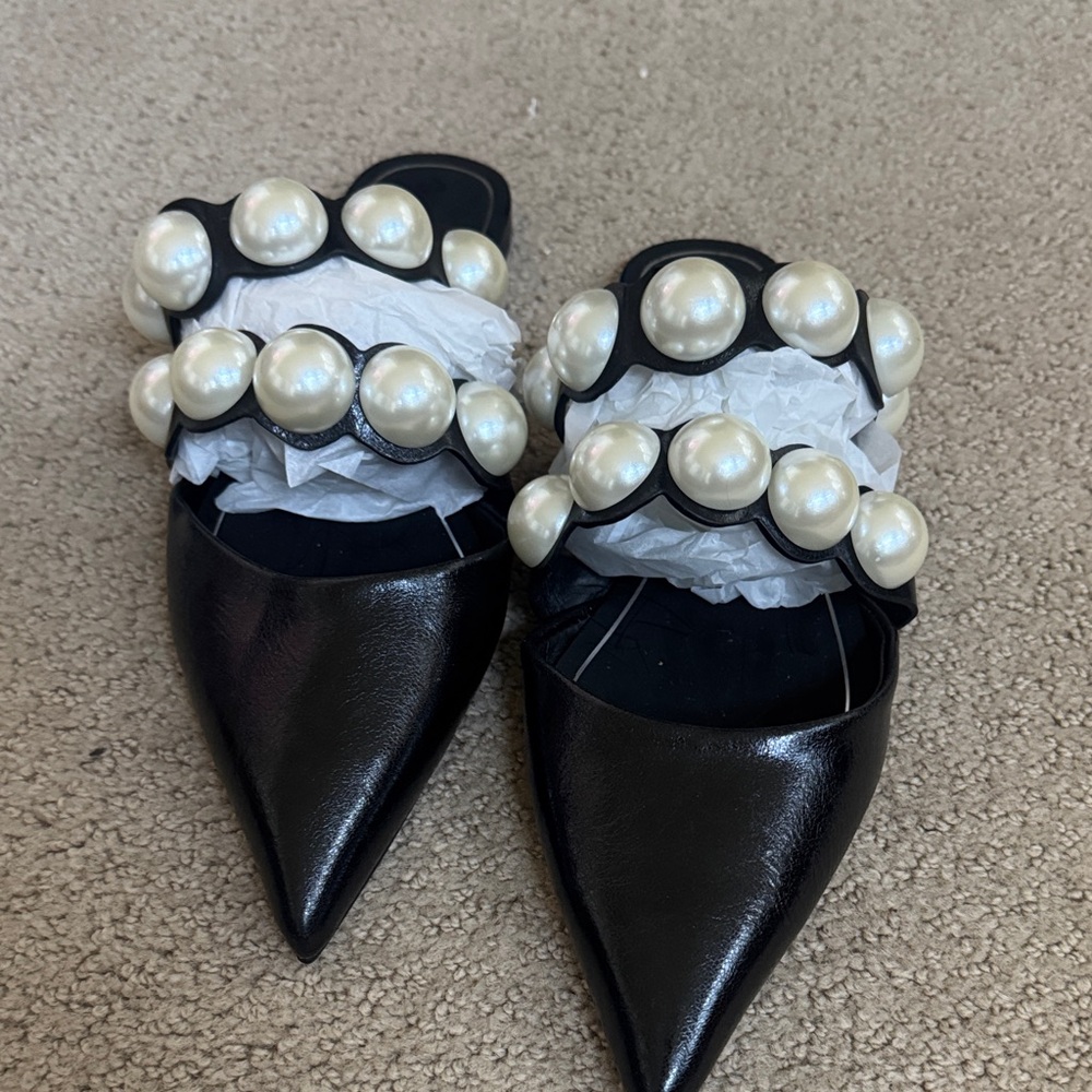 Zara ( NWOT) Elegant Black Pearl-Embellished Women's Shoes Sz. 40/9